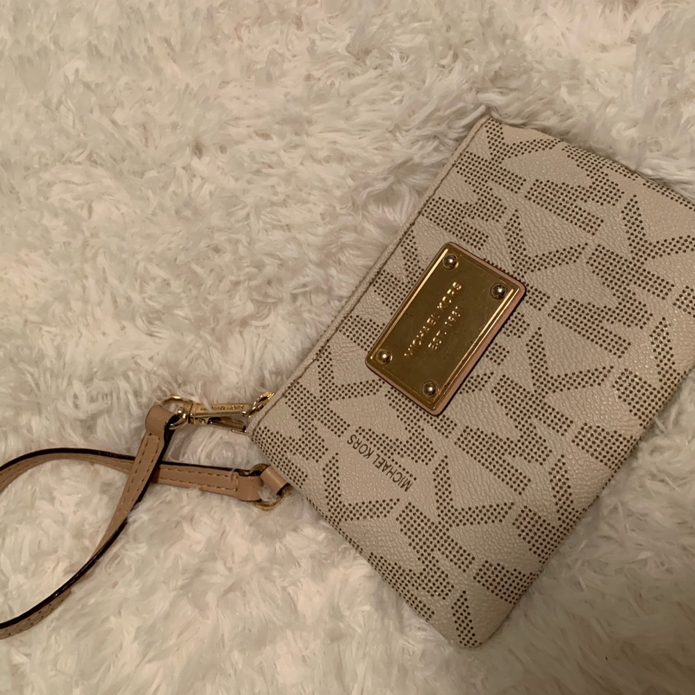 Michael Kors Wristlet
